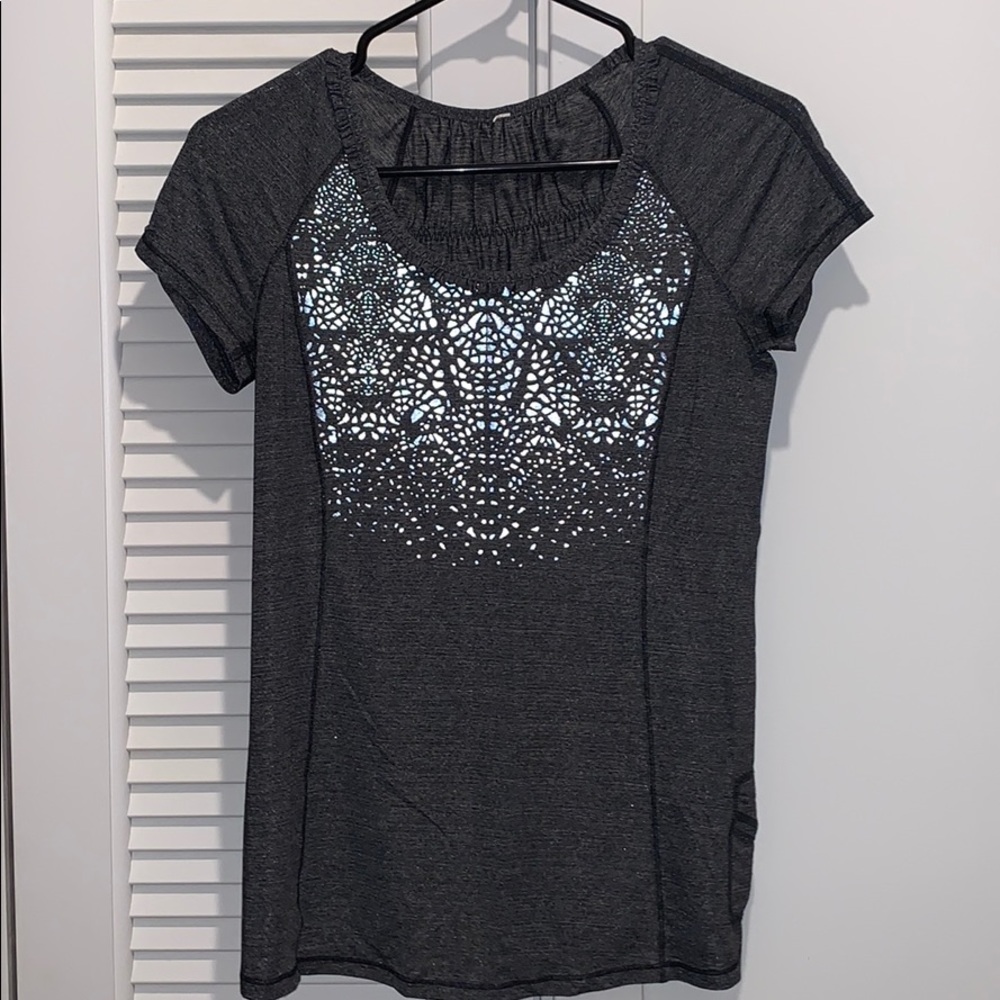 Lululemon running top